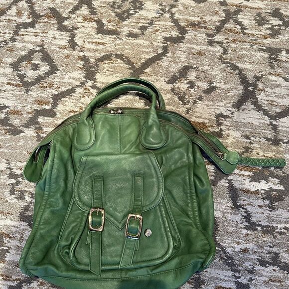 BULGA Green Shoulder Bag with Casual Design and Spacious Interior - Picture 12 of 12